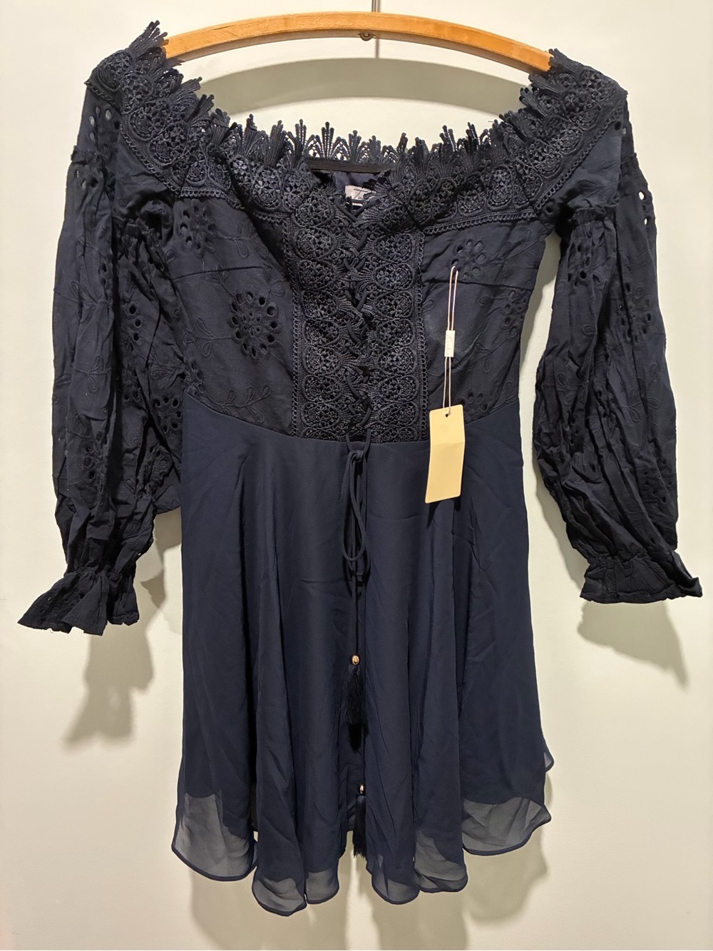 TWO SISTERS Navy Lace Eyelet Trim Off-Shoulder Mini Dress Size 4